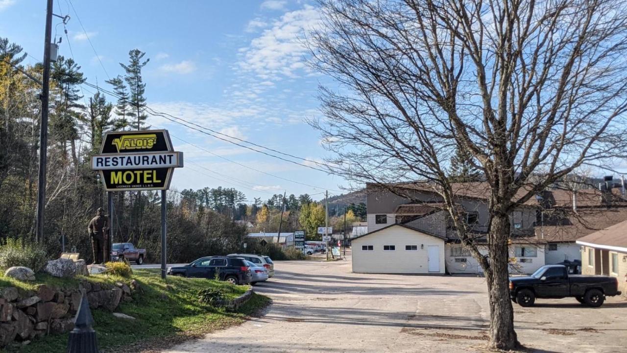 Valois Motel & Restaurant Mattawa Exterior photo